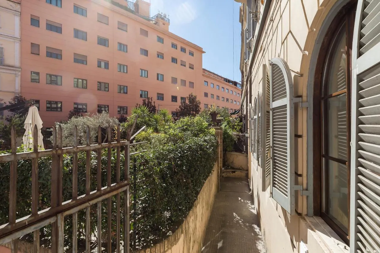 A World Aparts - 40 Sforza Rome Holiday home