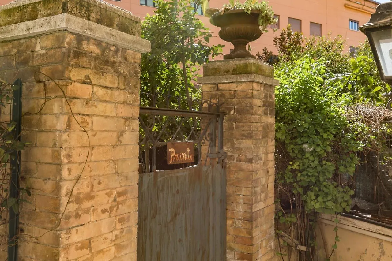 A World Aparts - 40 Sforza Rome Holiday home